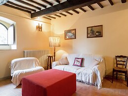 Rustic Comfort With Modern Touch