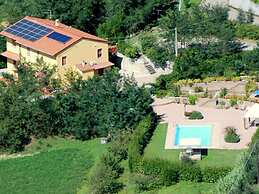 Sunlit Home With Pool