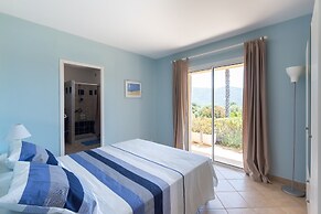 Spacious Villa With Pool