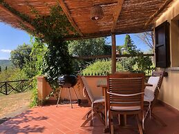 Scenic Stay in Restored Retreat