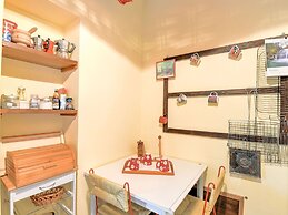 Scenic Stay in Restored Retreat