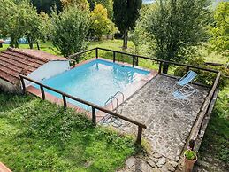 Rustic Chalet With Pool