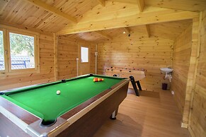 Villa in Ledenon With Private Pool