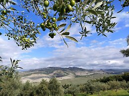 Tuscan Charm Near Volterra