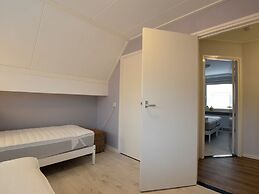 Terraced House by Katwijk Beach & Center