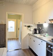 Terraced House by Katwijk Beach & Center