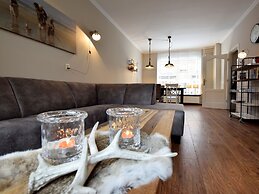 Terraced House by Katwijk Beach & Center