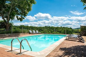 Tranquil Holiday Home With Private Pool