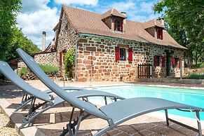 Tranquil Holiday Home With Private Pool