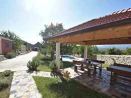 Villa With Private Pool in Trilj, Dalmatia