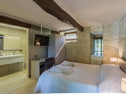Scenic Villa With Heated Pool