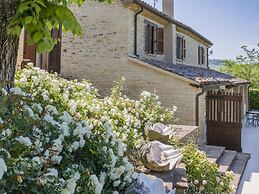 Scenic Villa With Heated Pool