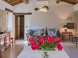 Scenic Villa With Heated Pool