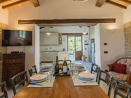 Scenic Villa With Heated Pool