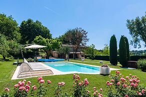 Scenic Villa With Heated Pool