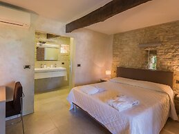 Scenic Villa With Heated Pool