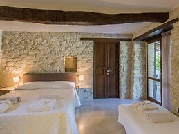 Scenic Villa With Heated Pool