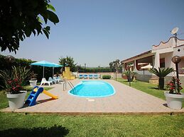 Fabulous Child-friendly Villa in Syracuse