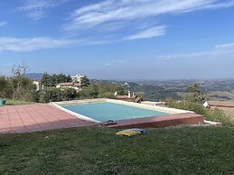Gemmano's Villa With Pool and Vineyard