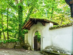 Belvilla by OYO Due Camini