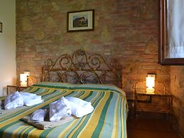 Montaione Oasis: Shared Villa