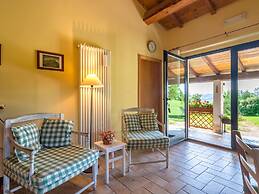 Cozy Couple's Retreat