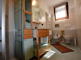 Flat in Villa, With Garden, Barbecue