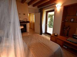 Flat in Villa, With Garden, Barbecue