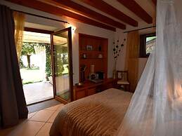 Flat in Villa, With Garden, Barbecue