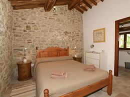 Cottage in Lisciano Niccone With Swimming Pool
