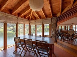 Mansion in Dao Valley by River Beach