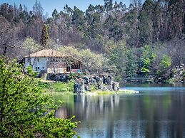 Mansion in Dao Valley by River Beach