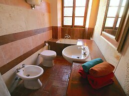 Cottage With Lake Views