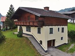 Chalet With Sauna Near the ski Area