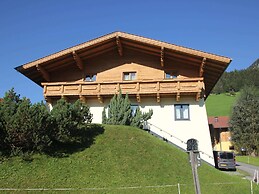 Chalet With Sauna Near the ski Area