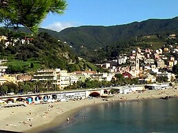 Escape Near Cinque Terre