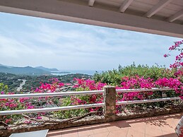 Picturesque Flat With sea View