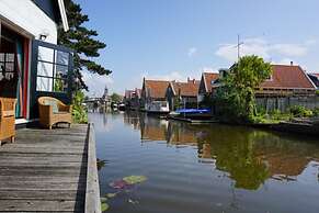 Holiday Home in Hindeloopen by Lake