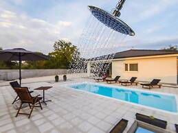 Beautiful Villa With Private Swimming Pool