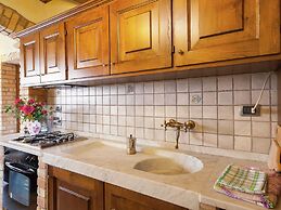 Farmhouse in Aulla With Private Pool
