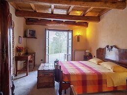 Farmhouse in Aulla With Private Pool
