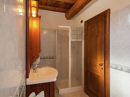 Farmhouse in Aulla With Private Pool