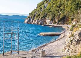 Peace & Sun Await in Dalmatia