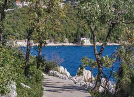 Peace & Sun Await in Dalmatia