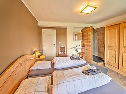 Luxurious House With Sauna in Bastogne