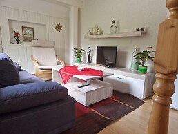 Gemutliches Ferienhaus mit Pool in Blankenburg