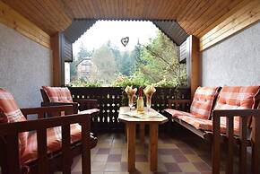 Gemutliches Ferienhaus mit Pool in Blankenburg