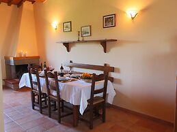 Farmhouse in Campriano