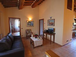 Farmhouse in Campriano