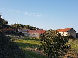 Holiday Home in Grury With Pool & Garden